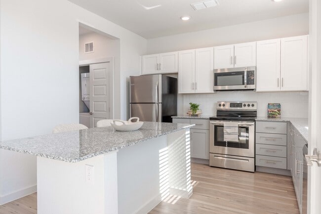 Building Photo - YardHomes® Meadow Lake