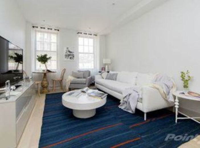 Foto del edificio - 434 W 17th St