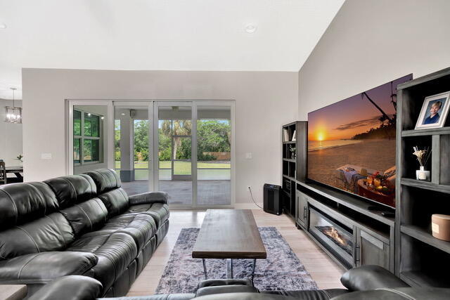 Foto del edificio - 10231 176th Ln N