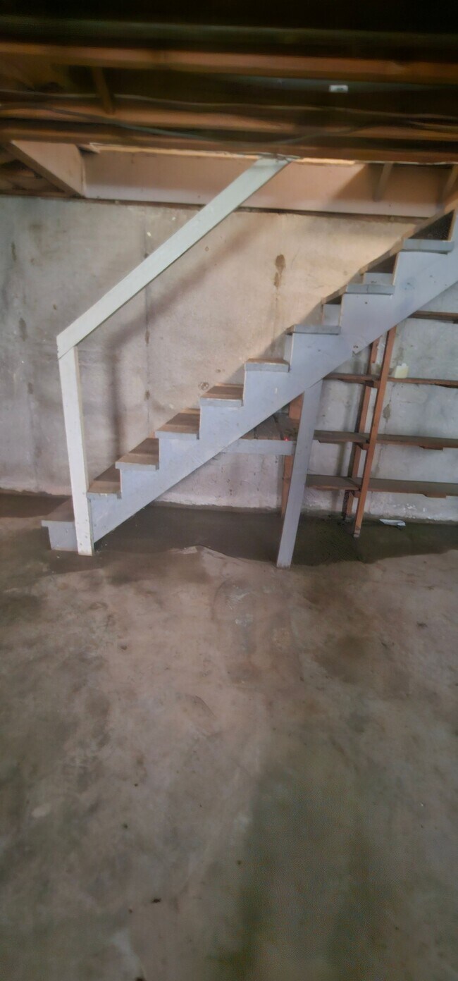 Foto del edificio - 614 E 63rd Ter