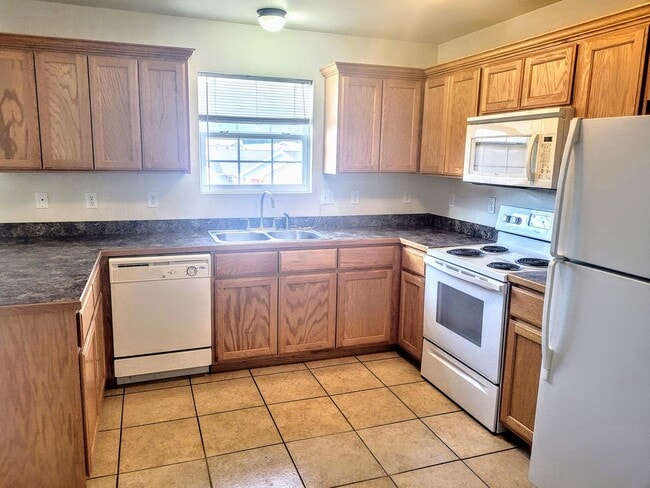 Building Photo - 16282 Holy Cross Ln