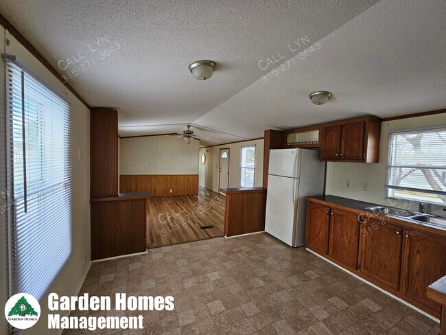 Building Photo - 60 Noble Ln