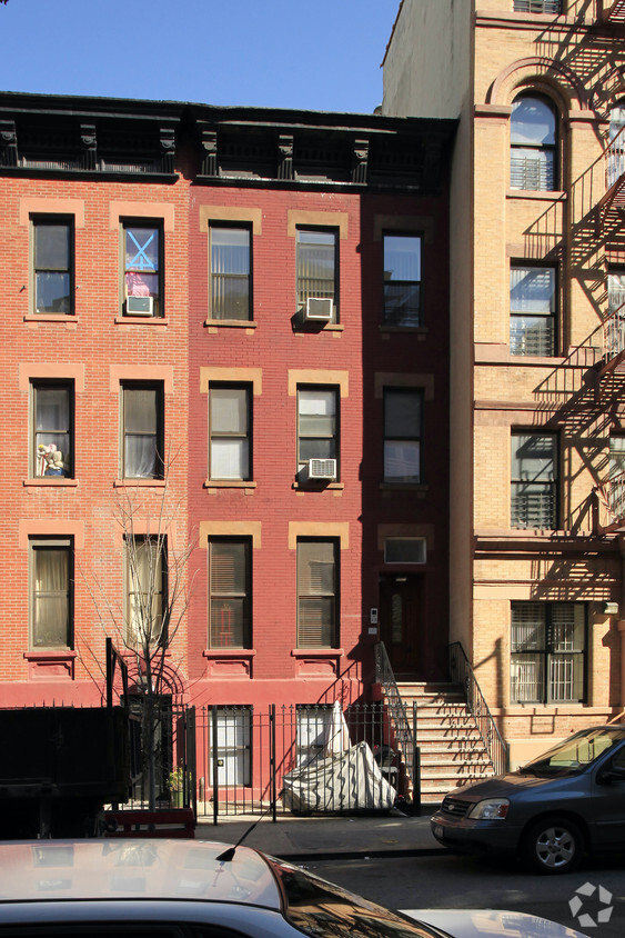Building Photo - 451 E 117th St
