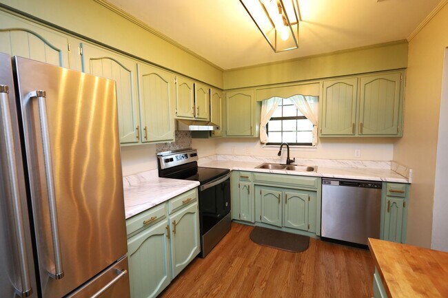 Foto del edificio - 3630 Becky St