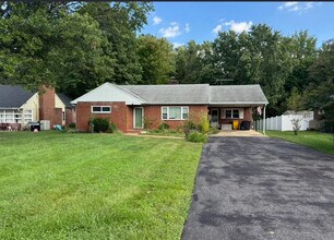 Building Photo - 136 Southbridge Dr