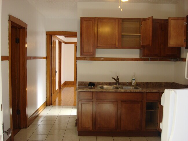 Cocina - 2146 W McLean Ave