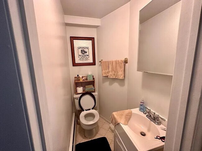 Building Photo - 6440 Seneca St