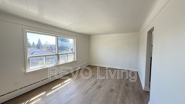 Building Photo - 6921 Barker St