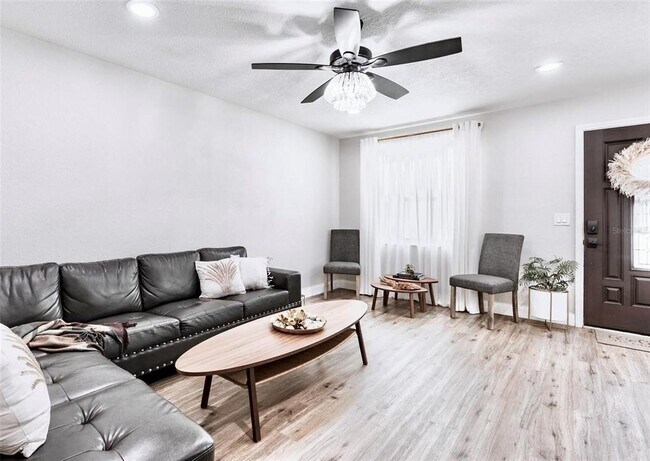 Foto del edificio - 6220 Interbay Ave