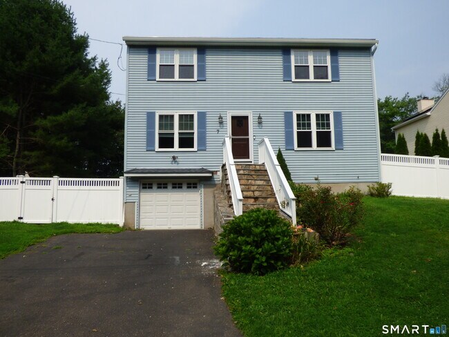 Foto del edificio - 7 Ridge Ln