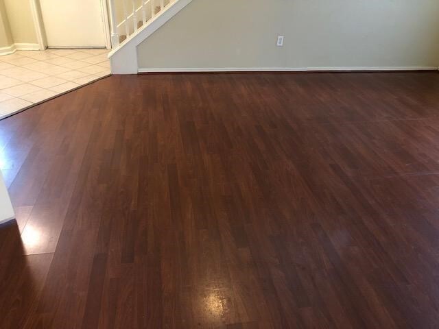 Foto del edificio - 5922 Beaconridge Dr