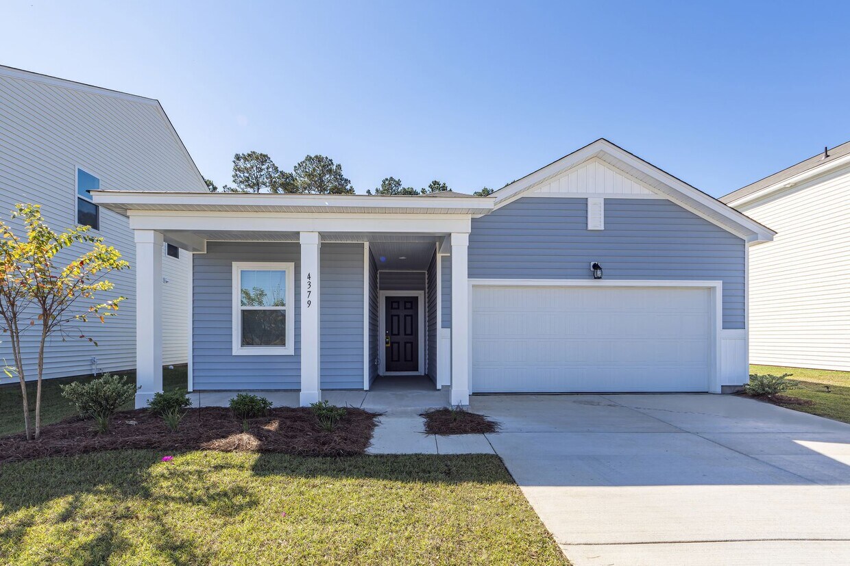 Primary Photo - 4 Bedroom 3 Bath House in Watson Hill - Su...
