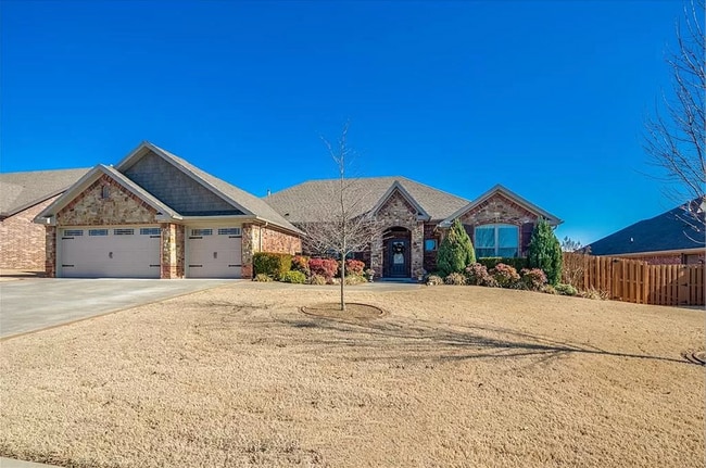 Building Photo - 2705 SW Glenn Ridge Rd