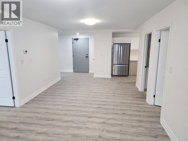 Photo du bâtiment - 3320 Stella Crescent