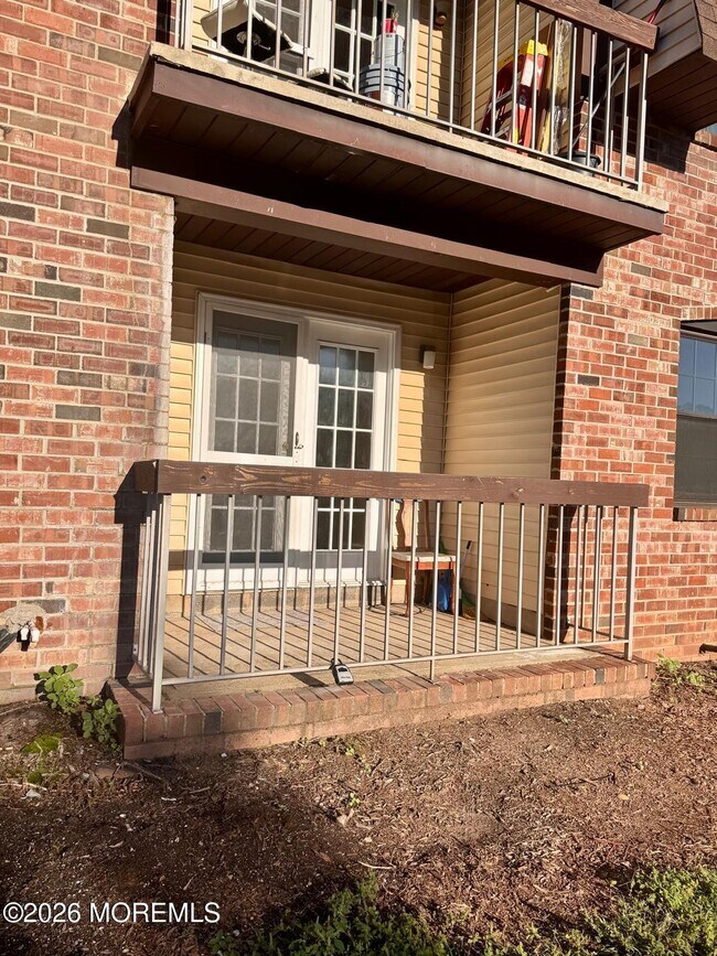Foto del edificio - 1202 Green Hollow Dr