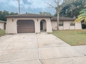 Building Photo - 12834 Lake Tree Ln