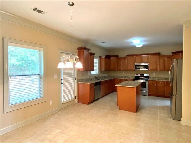 Building Photo - 522 Watercourse Way