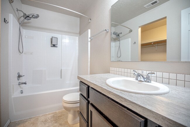 Foto del edificio - 13509 Palm Beach Dr