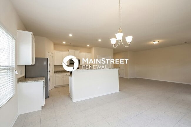 Building Photo - 4 Bedroom Pet-Friendly Home in Charlotte, ...