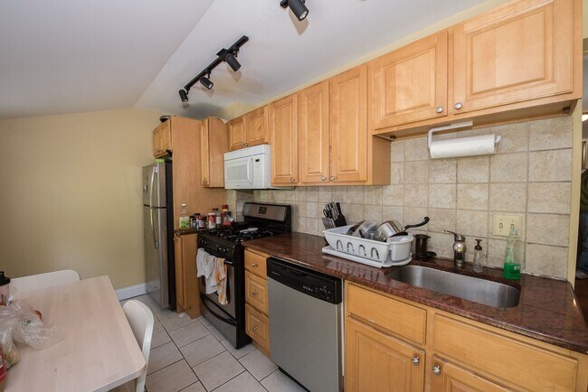 Foto del edificio - 3503 Sunnyside Ave