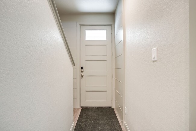 Foto del edificio - 2835 Forest Park Blvd