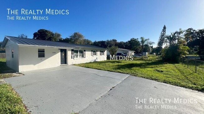 Foto del edificio - 2530 N Palm Dr