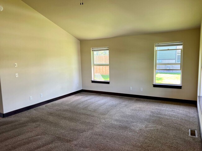 Foto del edificio - 3 Bed 2 Bath home in Bozeman
