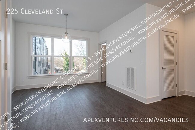 Foto del edificio - 225 Cleveland St
