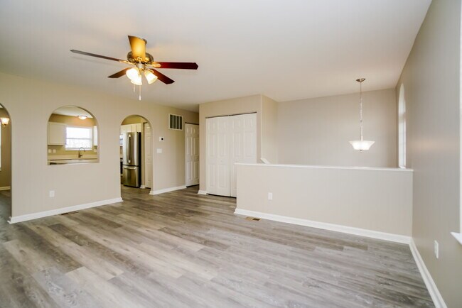 Foto del edificio - 6303 Greenhaven Ave