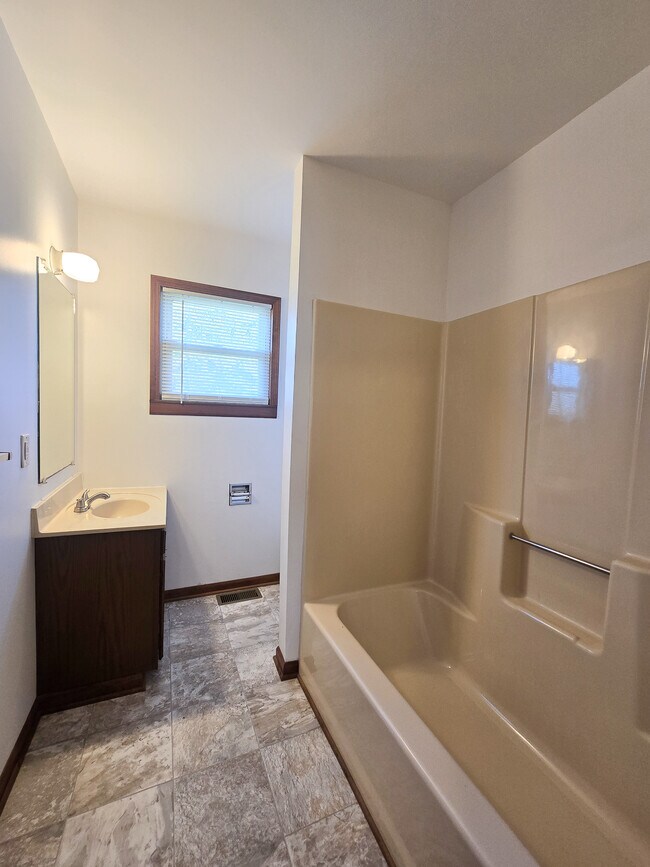 Foto del edificio - 10451 SE 214th St