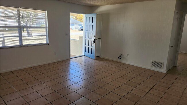 Building Photo - 957 Wilmington Dr