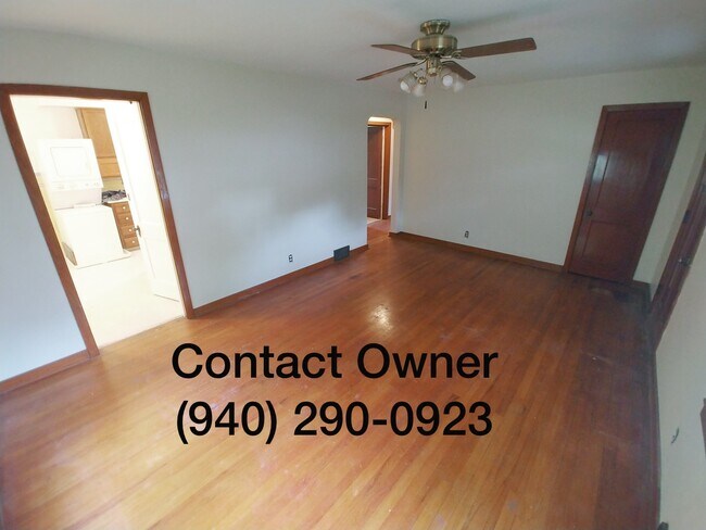 Foto del edificio - 7833 Martin St