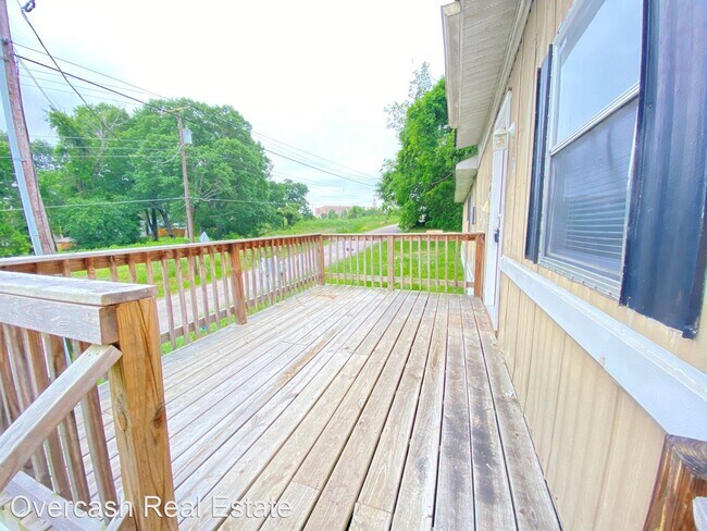 Foto del edificio - 4 br, 1 bath House - 625 Oval Street