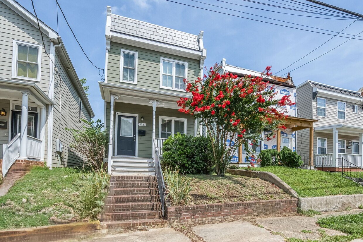 Foto principal - Spacious Home Move In Ready Downtown RVA