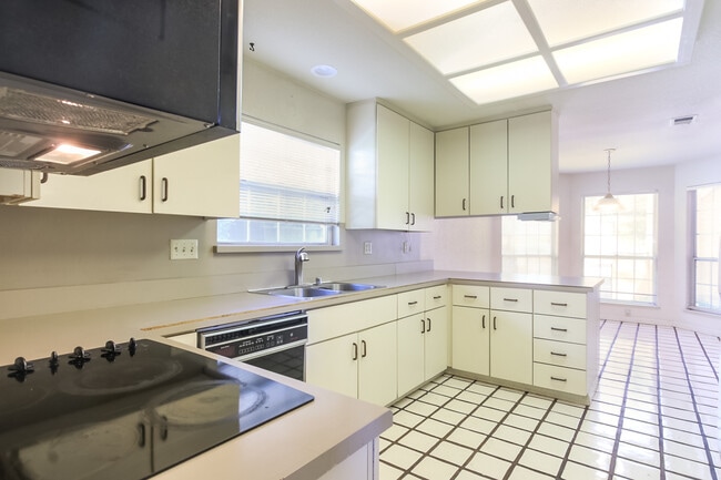 Foto del edificio - Beautiful 3 bedroom 3 bathroom Home in Mou...