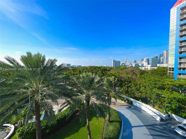 Building Photo - 2101 Brickell Ave