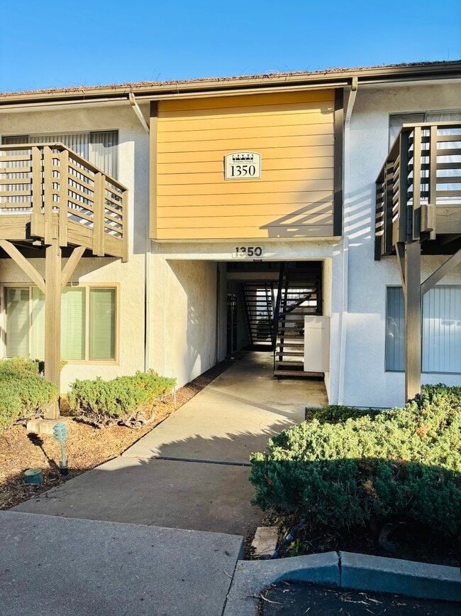 Building Photo - 1330 W Lambert Rd