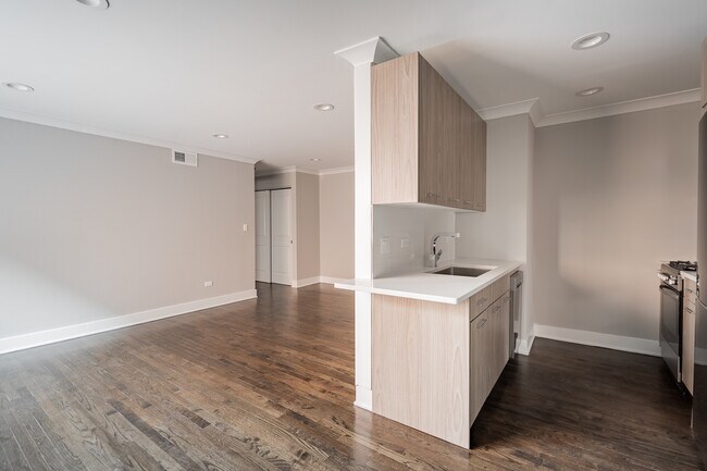 Foto del edificio - 541 W Oakdale Ave