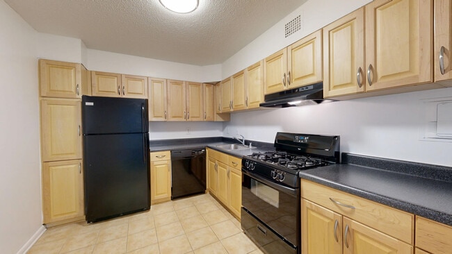 Interior Photo - Waterside Towers