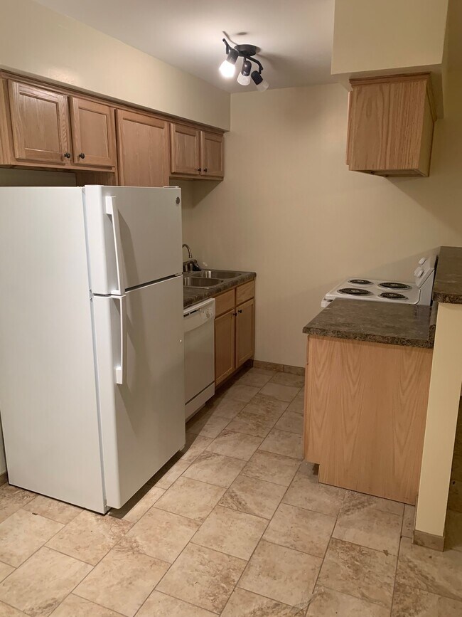 Foto del edificio - 689 Snelling Ave S