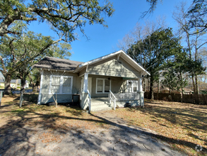 Building Photo - 500 E Texas St