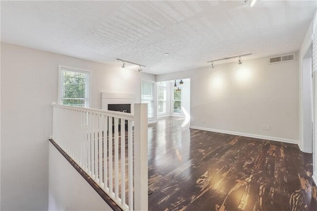 Building Photo - 4105 Canyon Point Cir