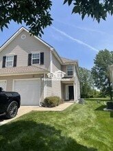 Building Photo - 8127 N Lawn Ave