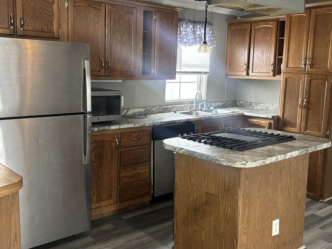 Foto del edificio - 1735 Blackhawk Dr