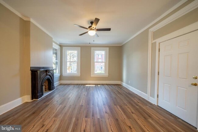 Foto del edificio - 327 N High St