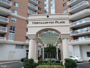 Building Photo - 3101 N Hampton Dr