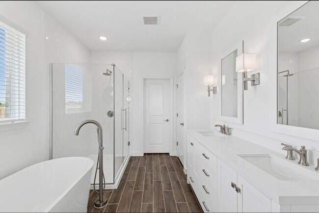 Building Photo - 12106 Old Fashion Cir