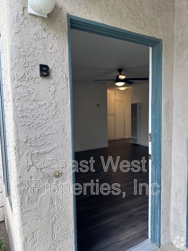 Building Photo - 3551 Roosevelt St