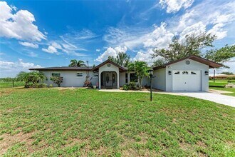 Building Photo - 3376 Peace River Dr