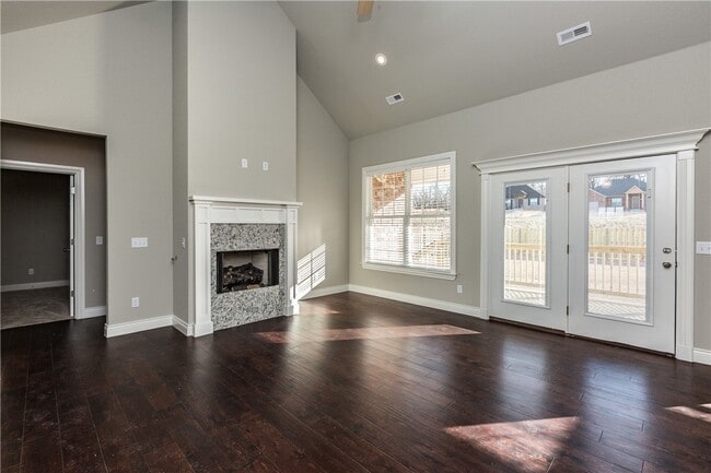 Building Photo - 1511 Abbey Ln
